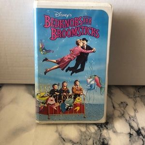 Bedknobs And Broomsticks Vintage Walt Disney Home Video VHS Clamshell Case